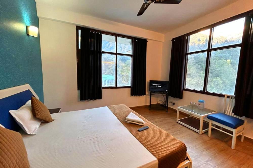 Hotel Kalinga Intercontinental Manali Extérieur photo