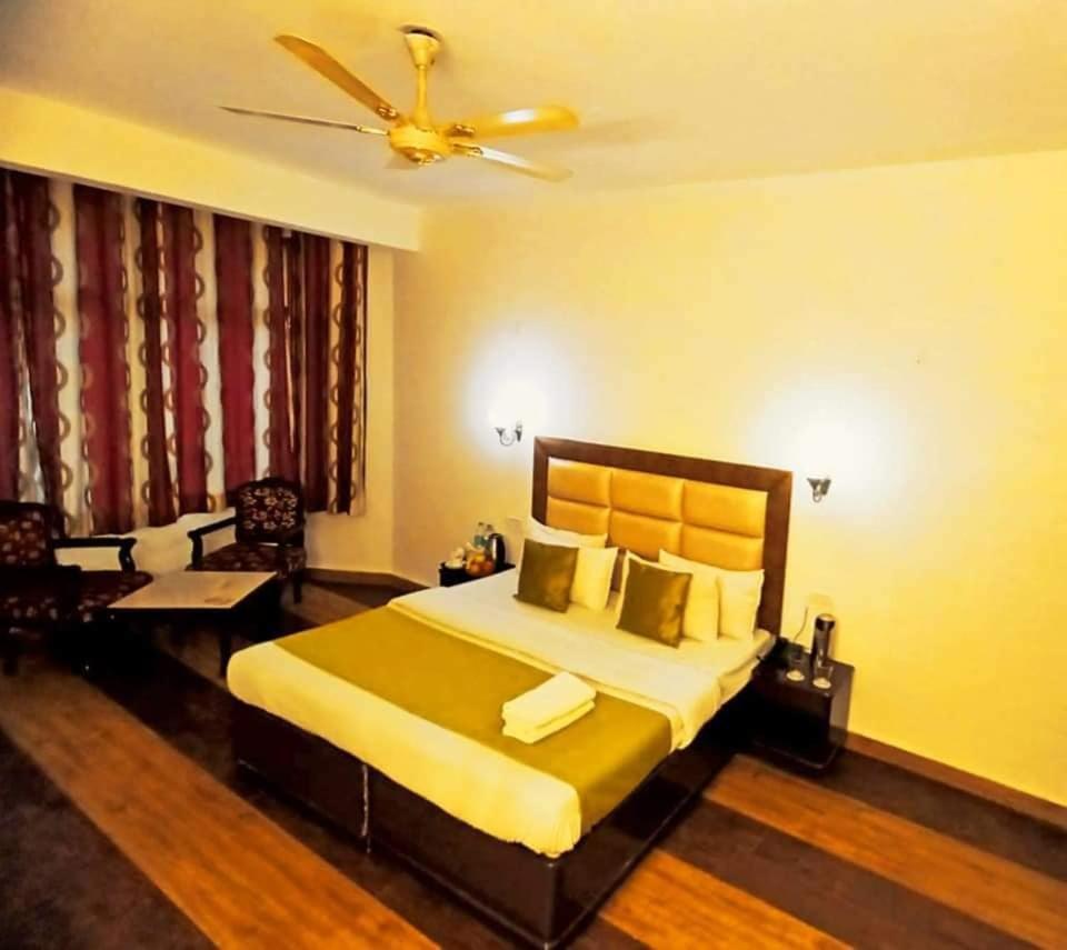 Hotel Kalinga Intercontinental Manali Extérieur photo